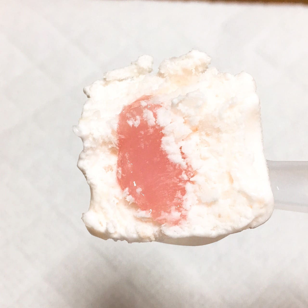 デザート氷クリーム仕立て 山梨県産白桃ヨーグルト風味 桃ジャム